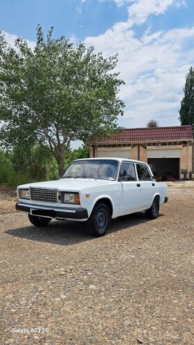 LADA (VAZ) 2107-5