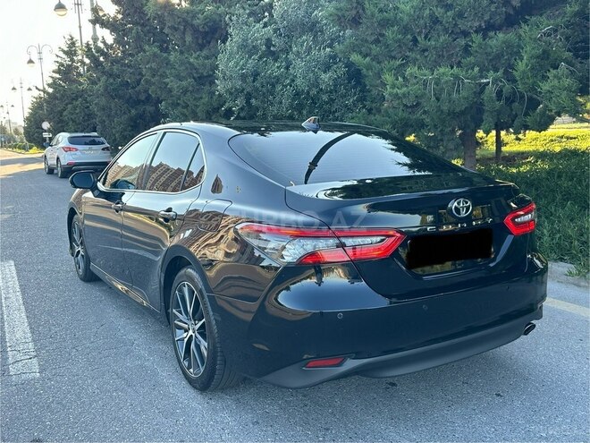 Toyota Camry-6