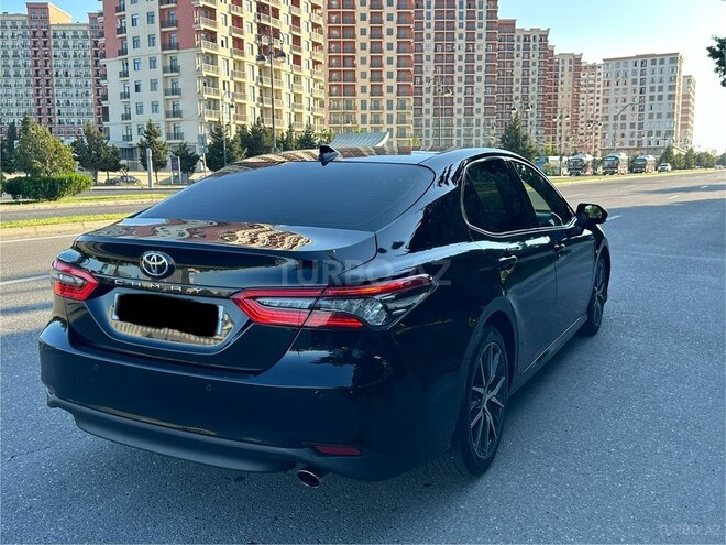 Toyota Camry-5