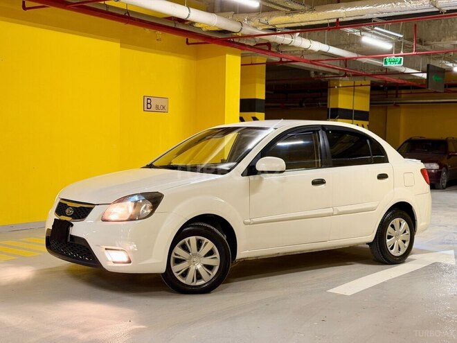 Kia Rio-3