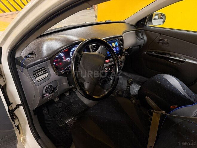 Kia Rio-7