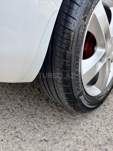 Kia Ceed-8