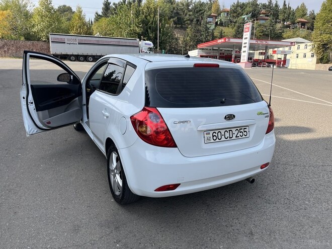 Kia Ceed-6