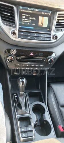 Hyundai Tucson-13