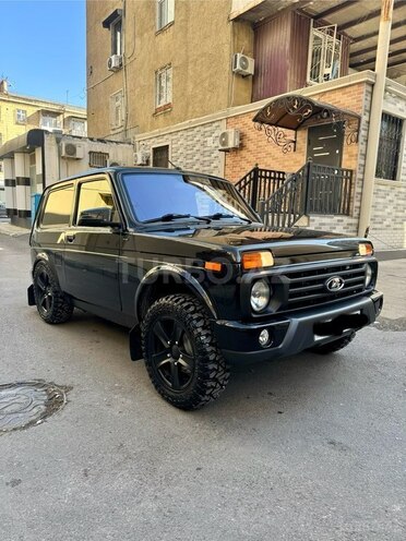 LADA (VAZ) Niva-1
