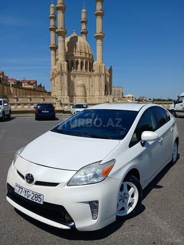 Toyota Prius-1