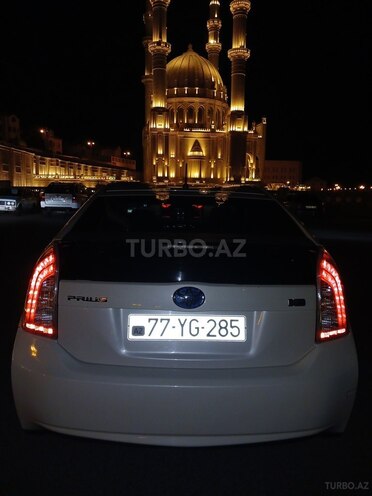 Toyota Prius-9