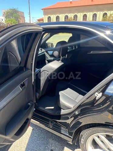 Mercedes C 250-9