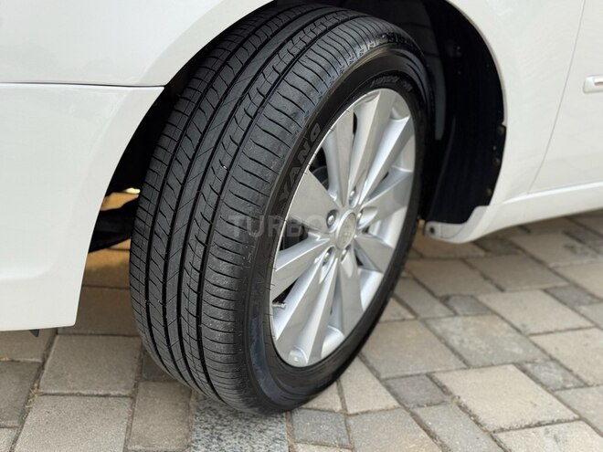 Hyundai Sonata-5