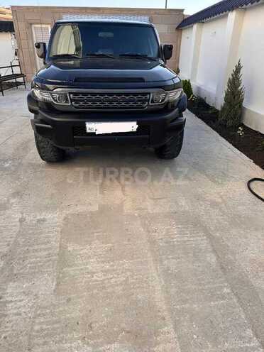 Toyota FJ Cruiser-1