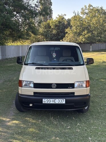 Volkswagen Transporter-2