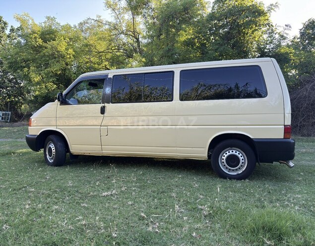 Volkswagen Transporter-3