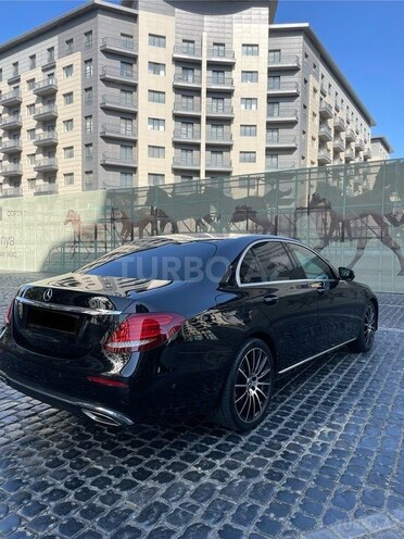 Mercedes E 200-4