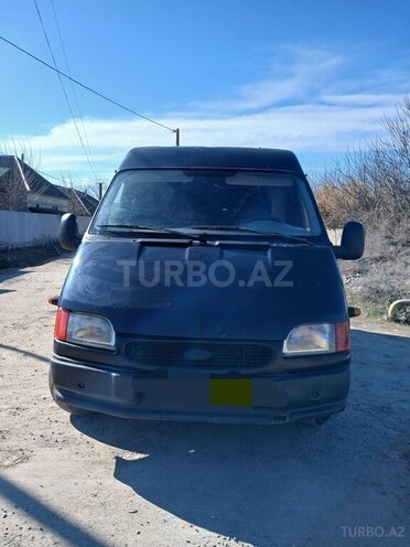 Ford Transit-13