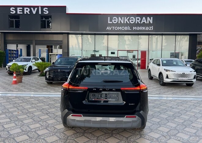 Toyota RAV4-8
