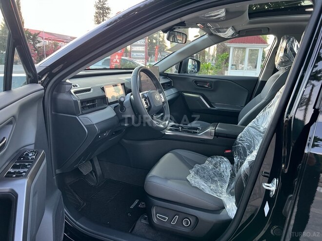 Toyota RAV4-9