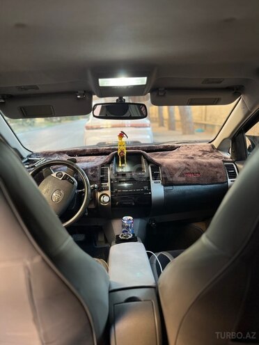 Toyota Prius-2