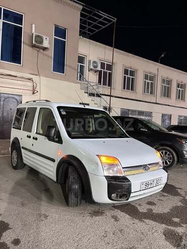 Ford Tourneo Connect-2