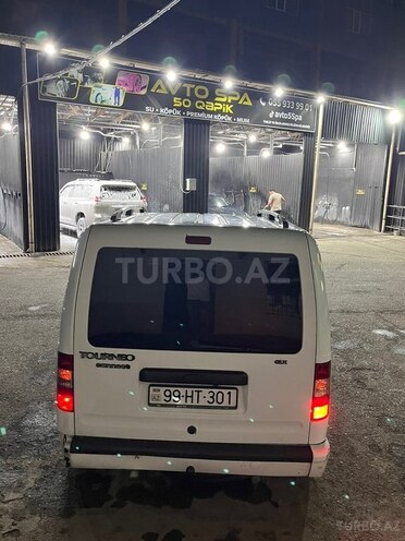 Ford Tourneo Connect-7
