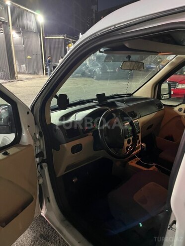 Ford Tourneo Connect-10