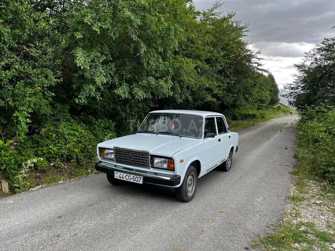 LADA (VAZ) 2107-1
