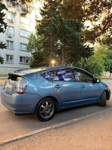 Toyota Prius-17