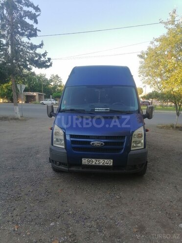 Ford Transit-1