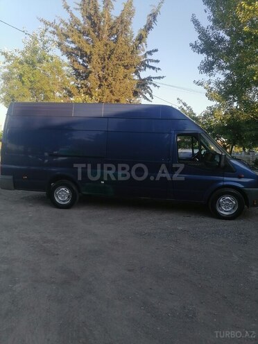 Ford Transit-2