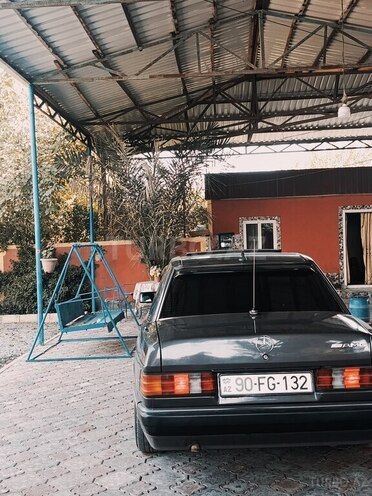 Mercedes 190-3
