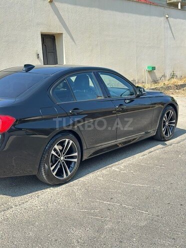 BMW 320-2
