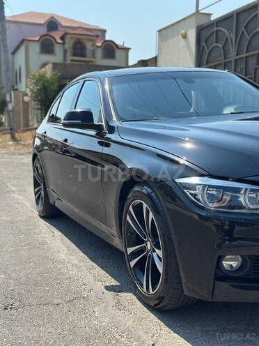 BMW 320-3