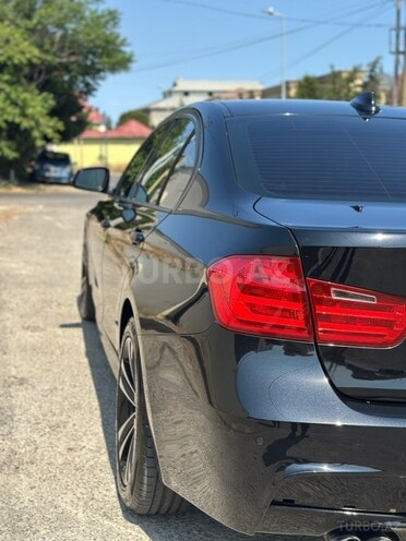 BMW 320-7
