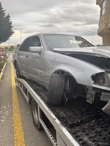 Mercedes C 230-1