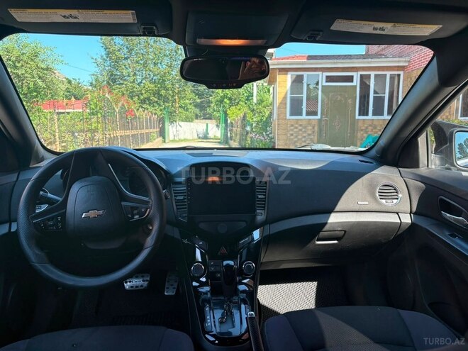 Chevrolet Cruze-8