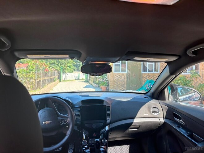 Chevrolet Cruze-4