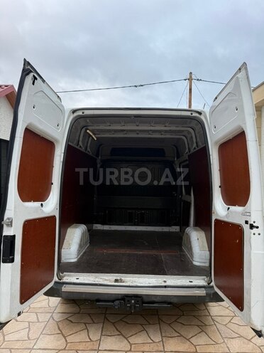 Ford Transit-2