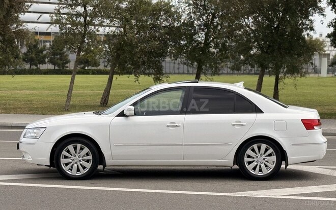 Hyundai Sonata-15
