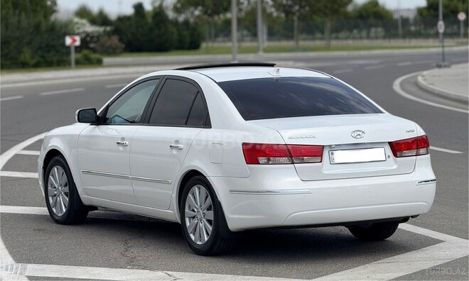 Hyundai Sonata-16