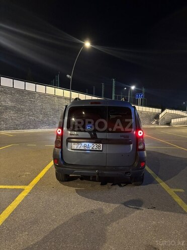 Dacia Logan-4