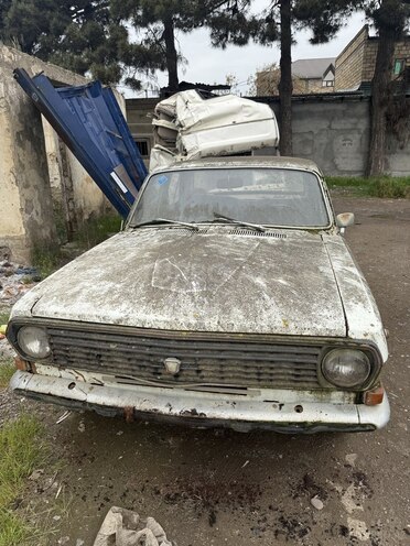 GAZ 24 "Volga"-1