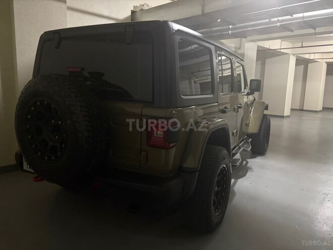 Jeep Wrangler-4