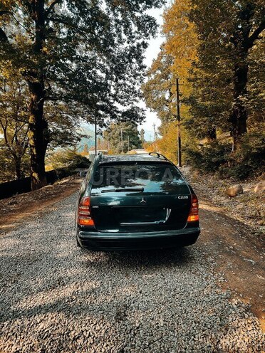 Mercedes C 200-2