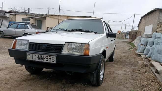 LADA (VAZ) 21099-1