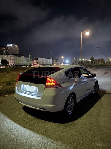 Honda Insight-7