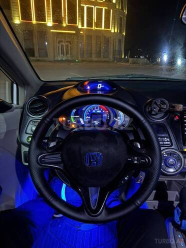 Honda Insight-8