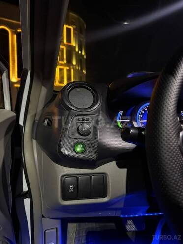 Honda Insight-10