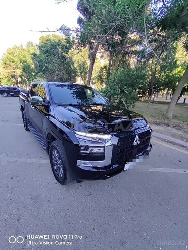 Mitsubishi L200-3