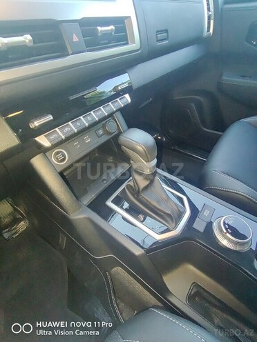 Mitsubishi L200-13