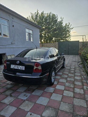 Volkswagen Passat-4
