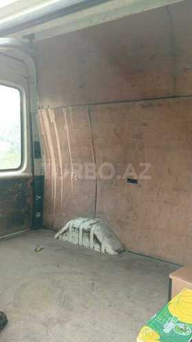 Ford Transit-6